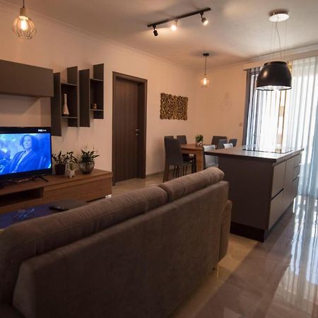 Msiebah Court San Gwann Modern Apt Near Sliema And St Julians 아파트 외부 사진